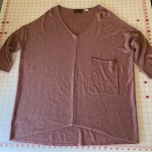 Kerisma Ladies’ V-Neck Batwing Sweater size S/M in Mauve with Front Pocket